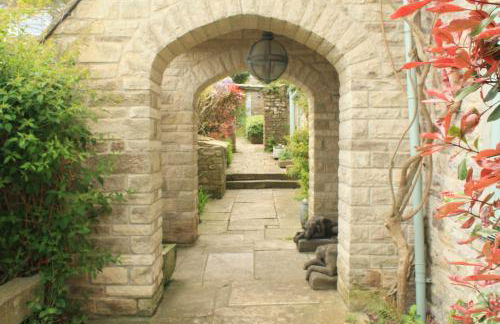 Magnificent Clarence cottage! - Photo 16