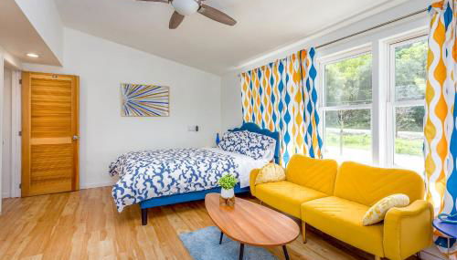 Retro Casita on the River! only 1 min to SNP gate! Riverfront with swimming - Foto 2