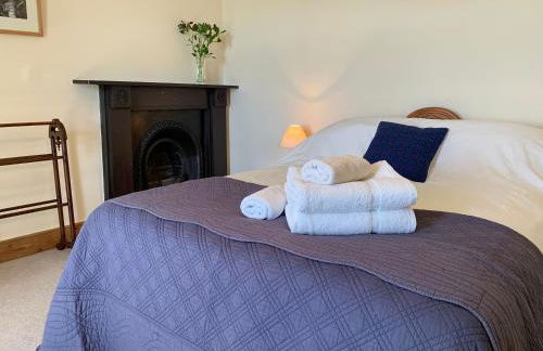 The Back Wing - Pen y Graig Farmhouse, Church Bay, sea views near beach No Pets - Foto 15