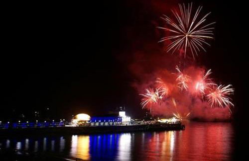 MOONGATE by BOURNECOAST - A Delightful Chalet Bungalow with a Garden and Parking - HB10672 - Foto 71