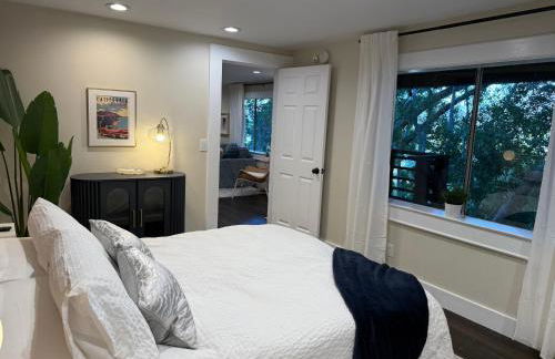 Private getaway in Studio City Hills universal - Photo 14