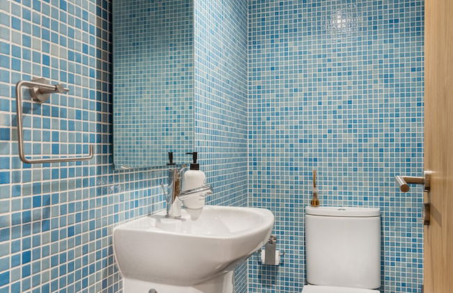 JOIVY Sleek House W/Balcony & 2 Terraces In Porto - Foto 24