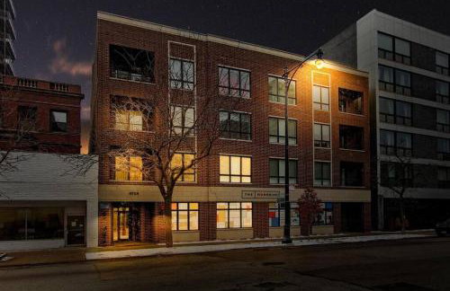 Elegant 2BR Apartment with In-Unit Laundry - Sheridan 102 - Photo 21