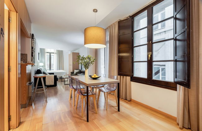 Aspasios Plaza Real Apartments - Foto 10