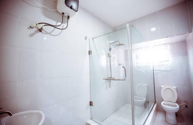 Stunning 2-bed Apartment in Lagos - Photo 10