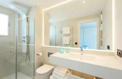 Charming Ibiza Villa with 4 Bedrooms, 1265 - Foto 35