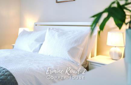 Designer apartments for City Breaks in Chester - Photo 10