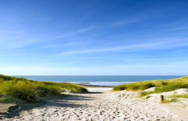 Villa by the Harbour With Sauna - Photo 39