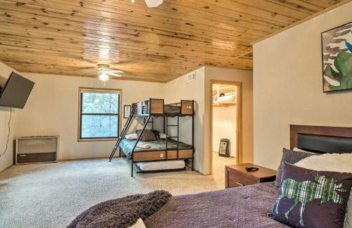 Spacious Pine Mountain Club Cabin with Fire Pit - Foto 28