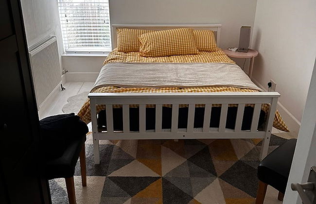 Seaside Haven Coastal Comfort 200m from the Beach - Foto 8