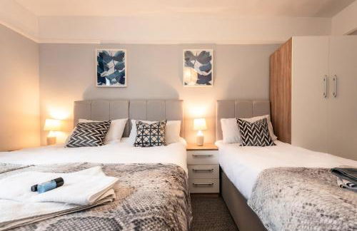 BEST PRICE! Perfect Gunwharf Accommodation - 5 single beds or Kingsize FREE PARKING - Foto 39