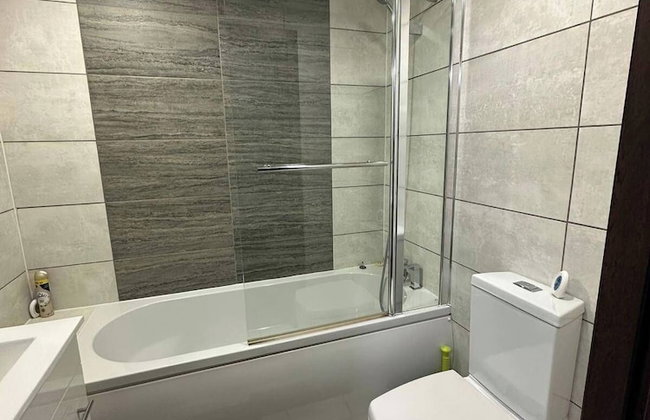 1BR Hideaway Near NEC & Resorts World - Ideal for Travelers - Foto 26