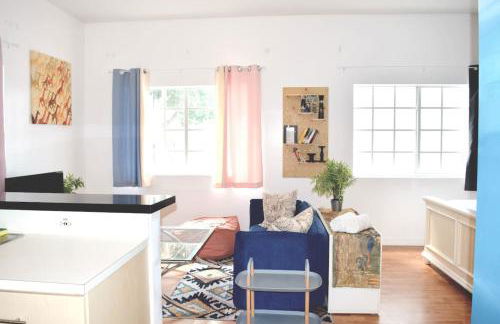 Light-Filled Apt Steps to Beach Convention Center - Foto 12