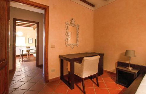 Cozy Apartment In Montespertoli - Foto 11