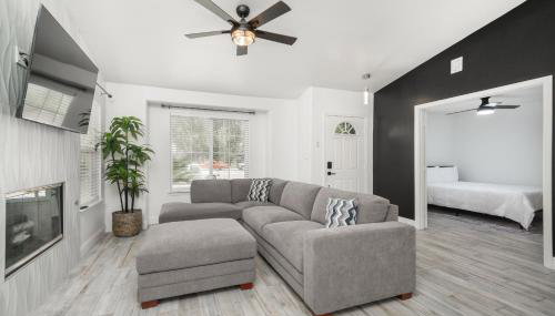 Simple Home for Work or Travel - Photo 2