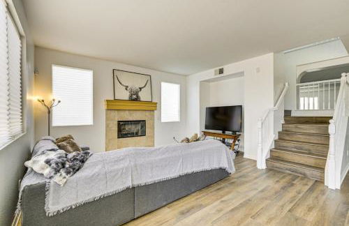 Pool Table and Charcoal Grill Home in Victorville! - Foto 4