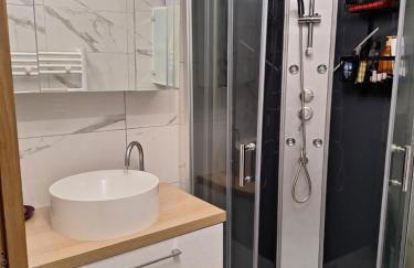 Charmant Appartement résidentiel avec Terrasse, Jardin Privatif et Piscine à Cannes - Foto 17