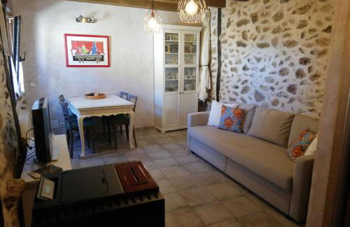 La Casita de Teléfonos - Foto 9