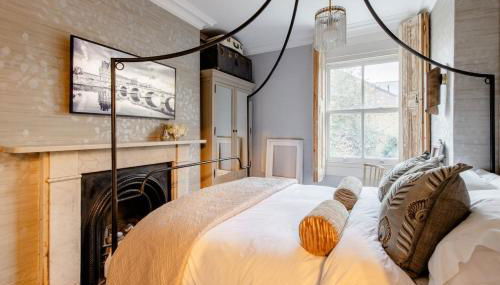 Stylishly Designed Private Home in Central Windsor - Photo 4