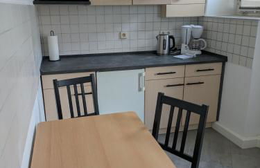 Monteur Ferienwohnungen OT Kleinwaltersdorf mit Außensitzecke und Grill - Foto 18