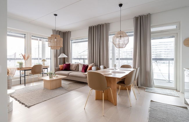 New 2BR Apt with Balcony, Sauna & Great Location - Foto 10