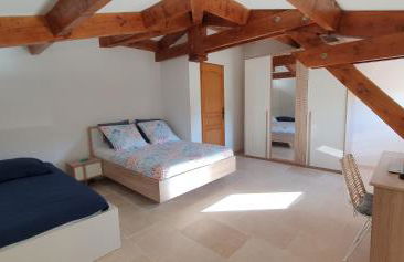 Maison calme et rénovée "Oléa Provence" à 20mn d'Aix-en-Provence et Gare TGV - Foto 4