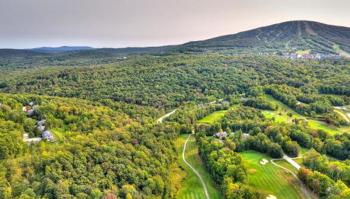 Stratton Mountain Condo with a Hot Tub! Sleeps 12! - Foto 2