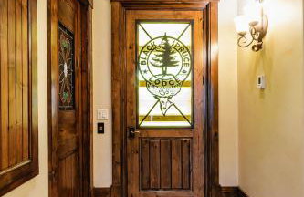 8 Bedroom Deer Valley Masterpiece with endless views. Theater hot tub game room ski-inout - Photo 50