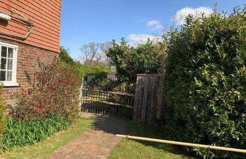 Country cottage overlooking fields with garden room - Foto 57