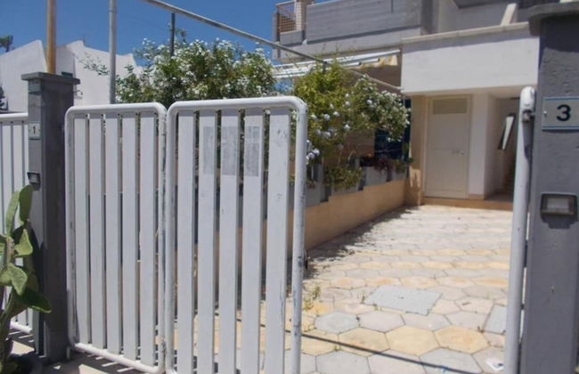 Comfortable Apartment Near the Beach - Photo 19