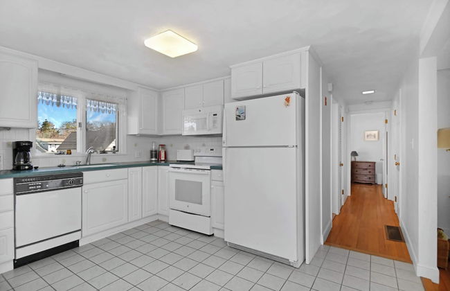 3BR Oceanfront on Nubble Cliffs! - Photo 14