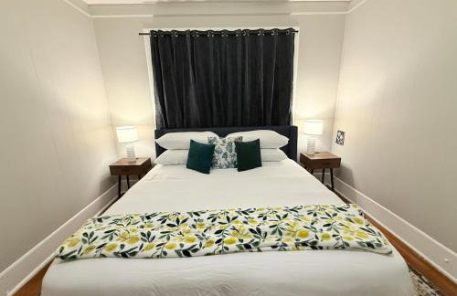 Cottontown Bungalow - Fast WiFi - Walk Downtown - Foto 18