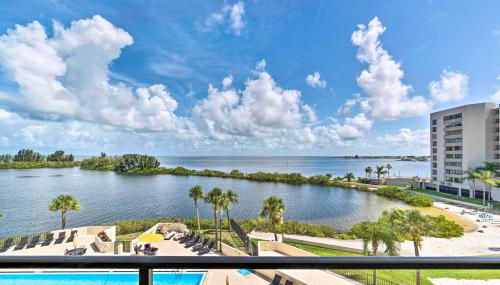 Private Beach Access and Gulf Views Hudson Condo! - Foto 3