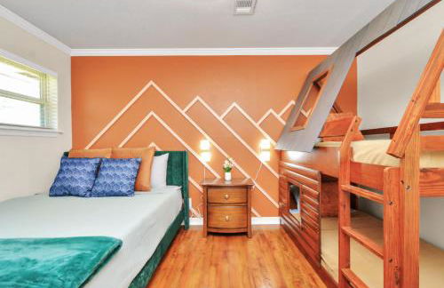 Luxury Retreat with Heated Pool, Firepit, Outdoor Cinema - Foto 12