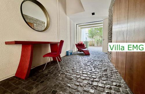 Luxus Design Ferienhaus Villa EMG Bensheim nah Frankfurt, Heidelberg mit Sauna, Schwimmteich, Garten für Familien und Gruppen bis 17 Personen - Foto 31