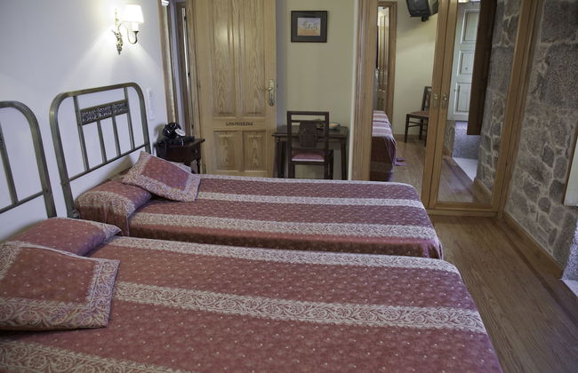 Casa de Turismo Rural Os Petroglifos - Photo 5