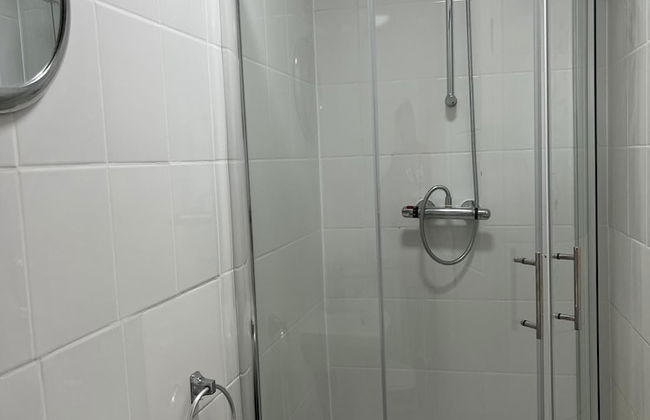 New Spacious 4 Bed Apartment in Kew Bridge - Foto 21