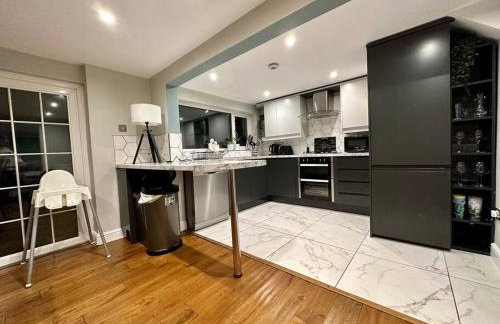 Stunning 5 bed house in Chapel Allerton, sleeps 9 - Foto 4