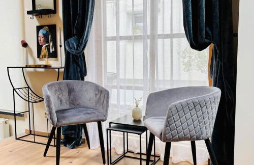 MoonDayHomes - TopLocation I 4Persons I Gallery Maisonette Boutique Apartment PERA - Foto 3