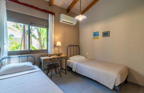 Anna's Sea House near to a sandy beach! - Foto 6