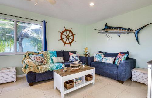 Canal-Front Gem w/ Peekaboo Views in Cudjoe Key! - Foto 1