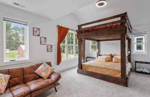 Home Near Lenovo Center and Carter Finley - Foto 7