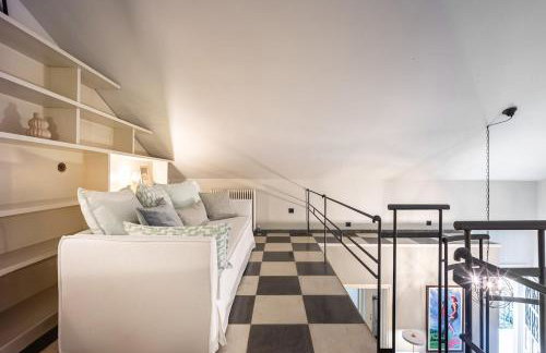 A Majestic Oasis in Keramikos, the Heart of Athens - Foto 38