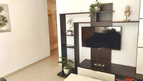 Piso nuevo y céntrico con piscina en Sant Carles de la Rápita - Foto 3