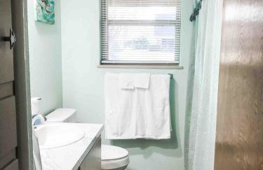 Entire House in the Heart of NW AR with Office Space - Foto 33