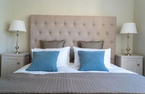 Bespoke Central Town House - Photo 5