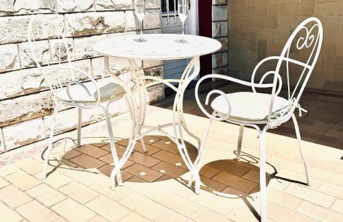 Spacious Stone Villa with Sea Views - Foto 35