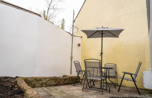 2 Bed Sleeps 4 Central Haverfordwest Town House - Foto 15