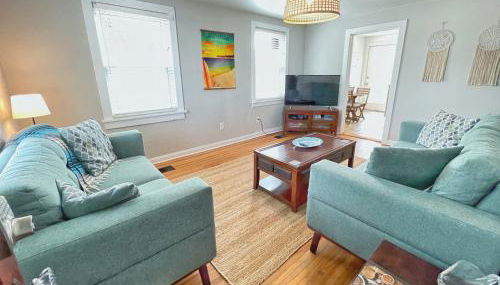 Seas the Day - 4 blocks to the beach, restaurant, and bar district - great deck and outdoor space!! - Foto 4