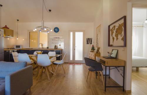 Attic With a View - Foto 10